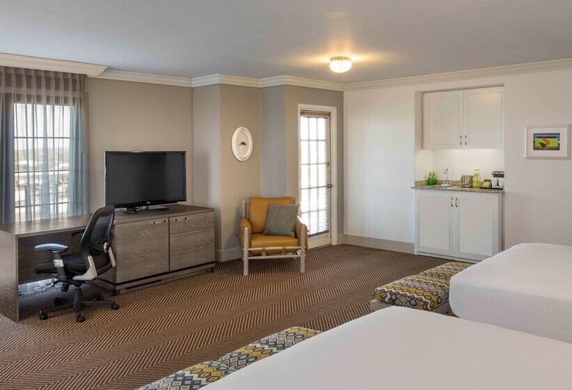 בית מלון כפרי Doubletree By Hilton Austin