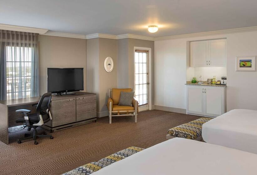 בית מלון כפרי Doubletree By Hilton Austin