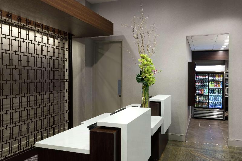 هتل Doubletree By Hilton Dallascampbell Centre