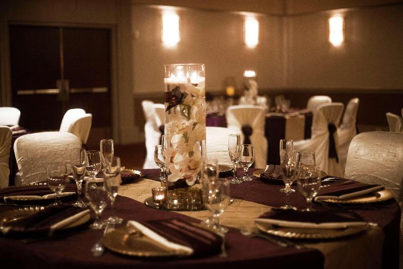 ホテル Doubletree Suites By Hilton Phoenix