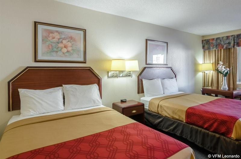 هتل Econo Lodge Historic Area