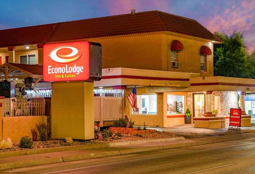 בית מלון כפרי Econo Lodge Inn & Suites Durango