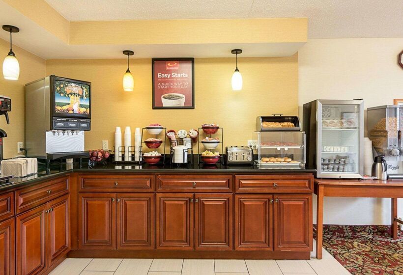 בית מלון כפרי Econo Lodge Near Quantico Marine Base