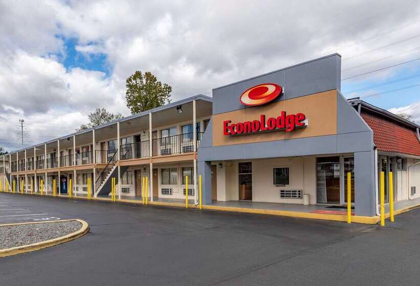 هتل Econo Lodge North Charlottesville