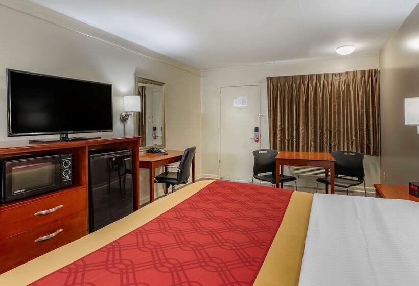 هتل Econo Lodge North Charlottesville
