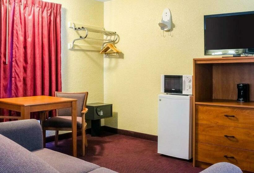 فندق Econo Lodge Ottawa