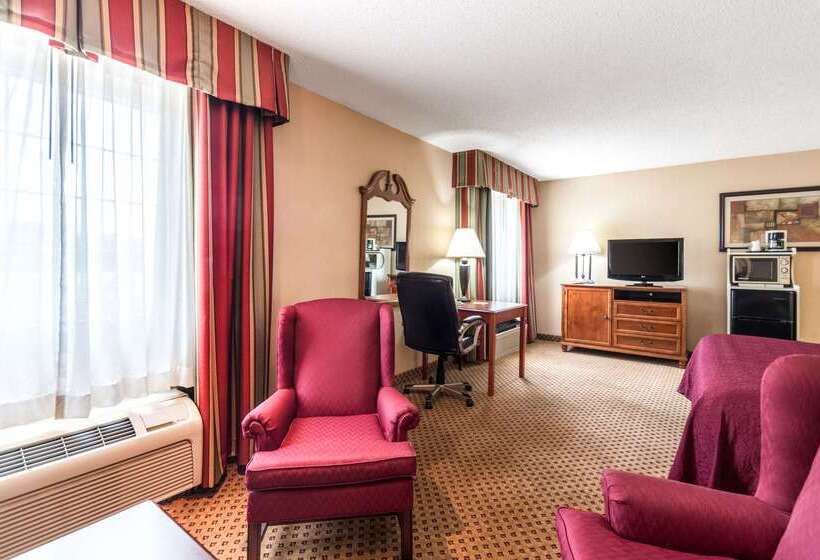 Отель Quality Inn