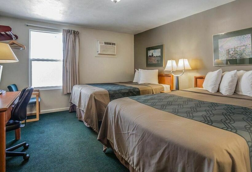 בית מלון כפרי Econo Lodge Downtown