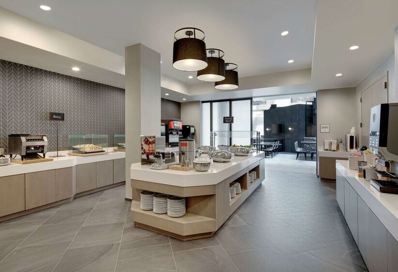 هتل Embassy Suites By Hilton Atlanta Perimeter Center