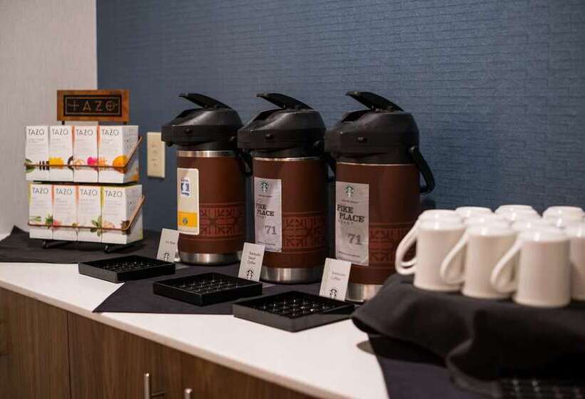هتل Embassy Suites By Hilton Austin Central