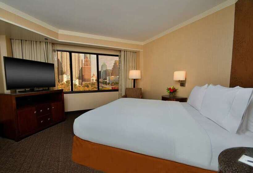 Отель Embassy Suites By Hilton Austin Downtown South Congress