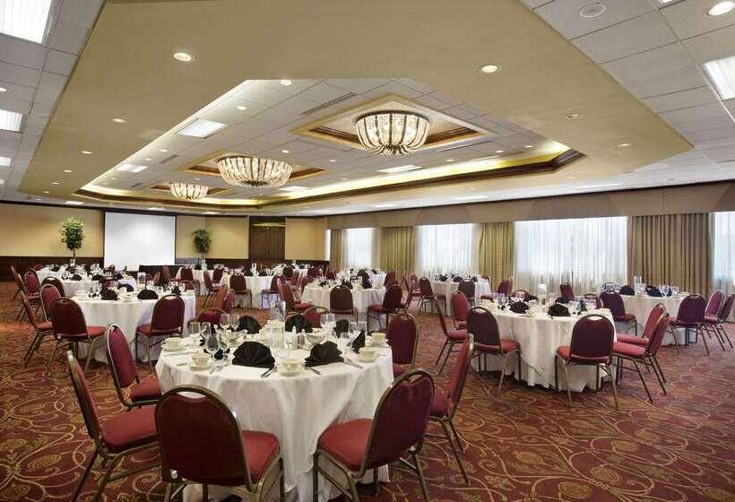 هتل Embassy Suites By Hilton Columbia Greystone