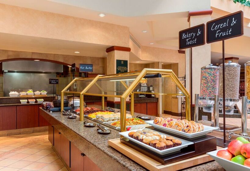 هتل Embassy Suites By Hilton Columbia Greystone