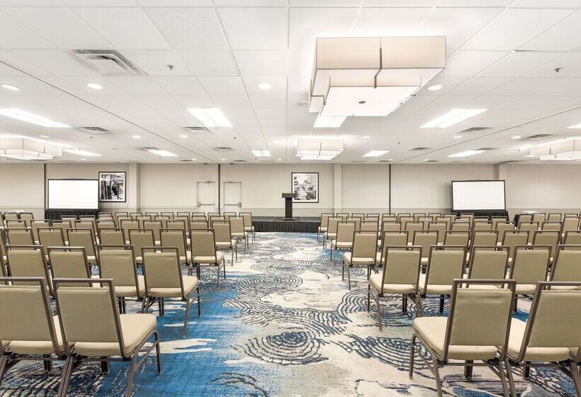 هتل Embassy Suites By Hilton Denver Tech Center North