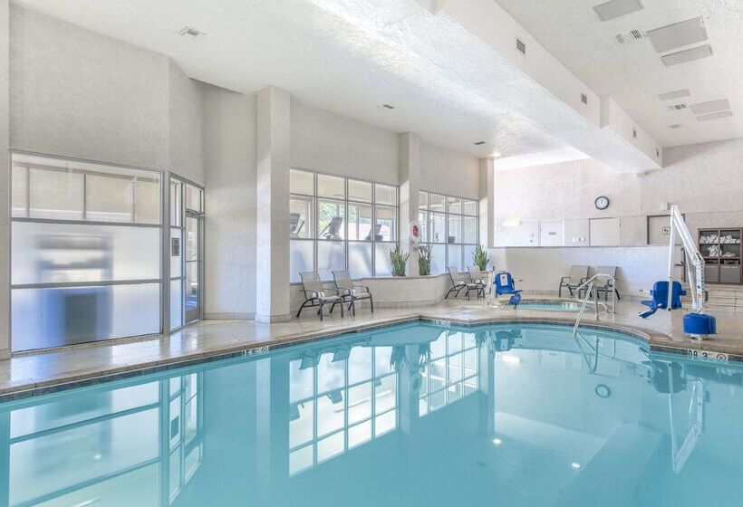 هتل Embassy Suites By Hilton Denver Tech Center North