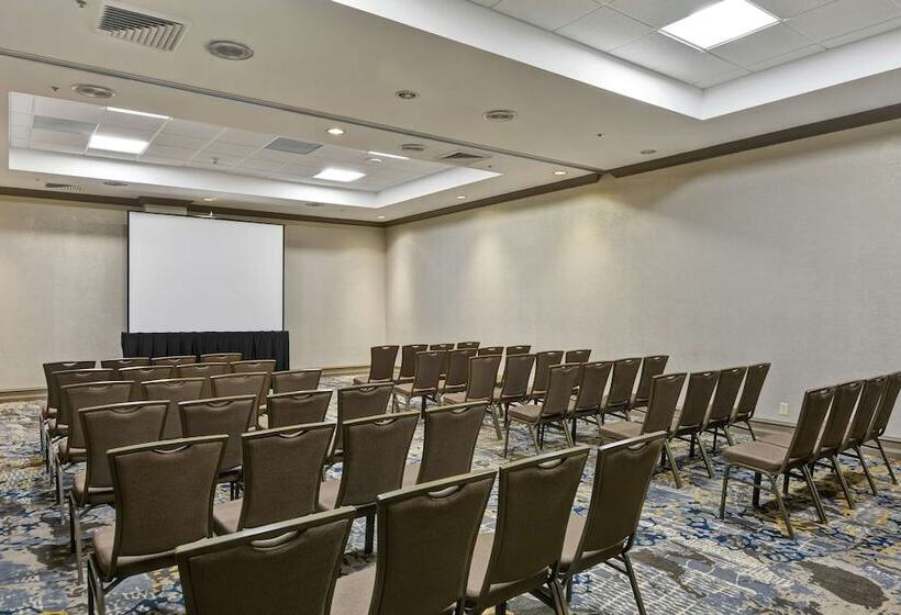 فندق Embassy Suites By Hilton Milpitas Silicon Valley
