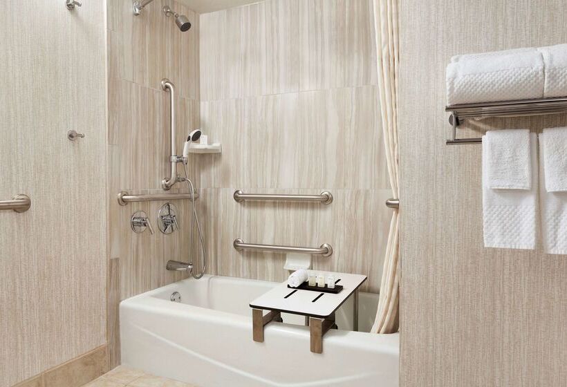 בית מלון כפרי Embassy Suites By Hilton San Luis Obispo