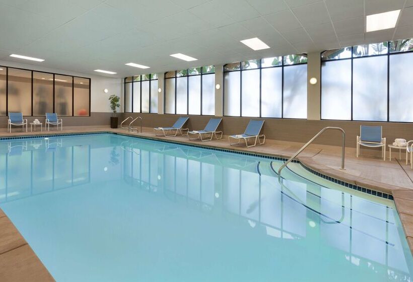 בית מלון כפרי Embassy Suites By Hilton San Luis Obispo