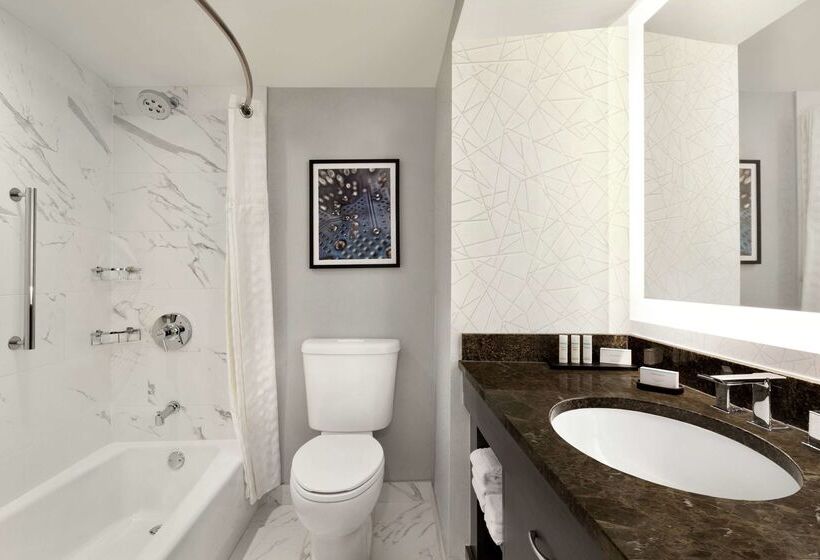 هتل Embassy Suites By Hilton Santa Clara Silicon Valley