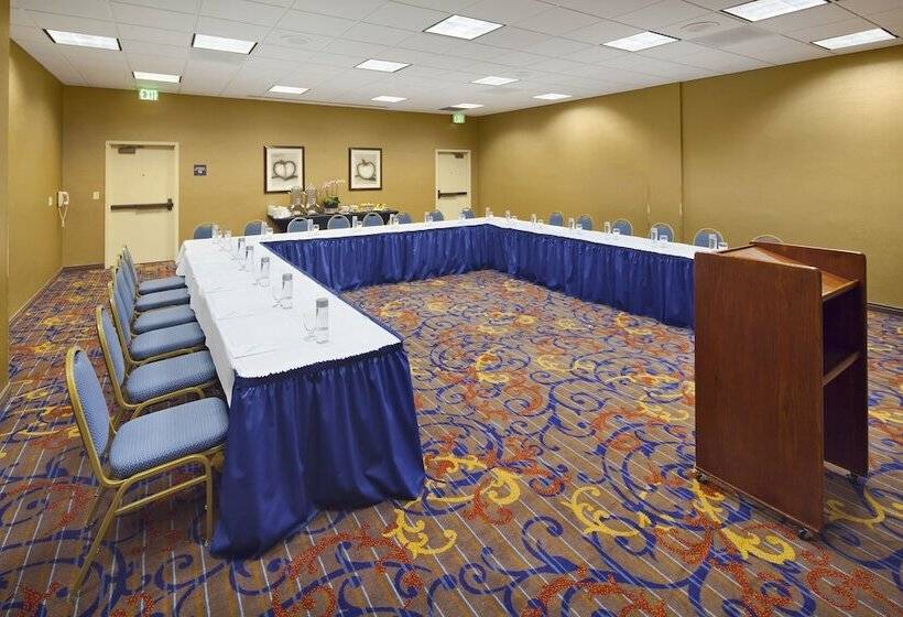 هتل Embassy Suites By Hilton Santa Clara Silicon Valley