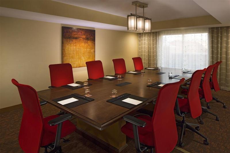 בית מלון כפרי Four Points By Sheraton Suites Tampa Airport Westshore