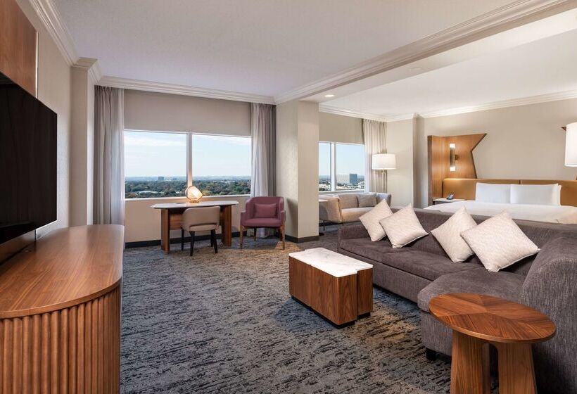 هتل Hilton Dallas Lincoln Centre