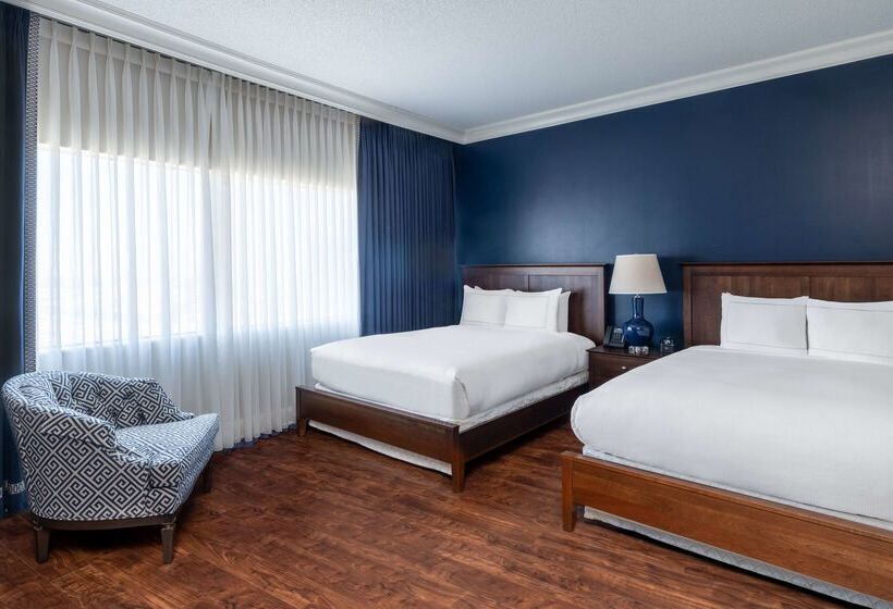 هتل Hilton Dallas Lincoln Centre