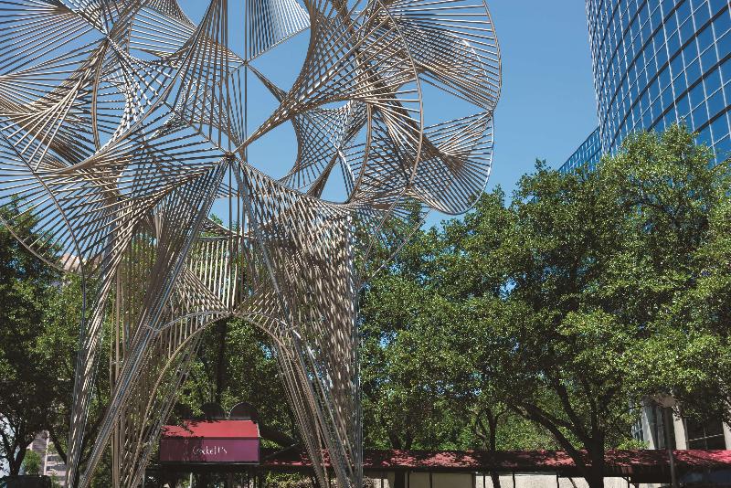 هتل Hilton Dallas Lincoln Centre