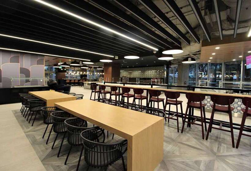 هتل Hilton Dallas Lincoln Centre