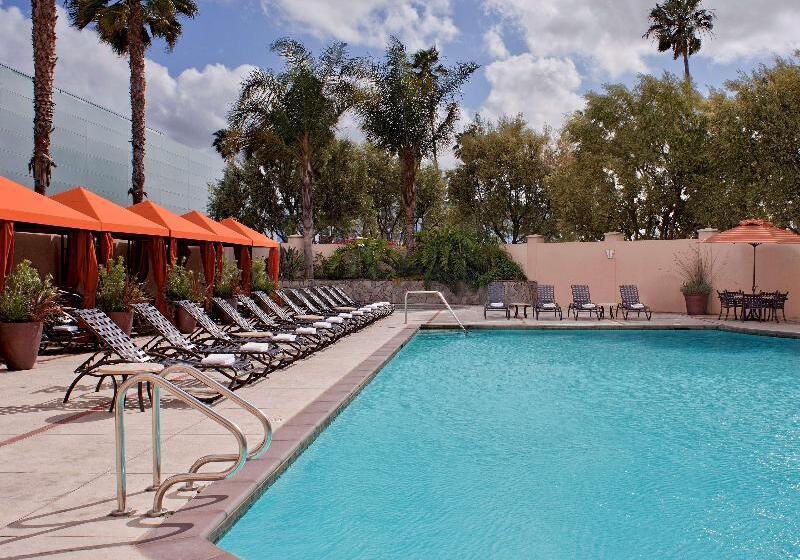 هتل Hyatt Regency Santa Clara