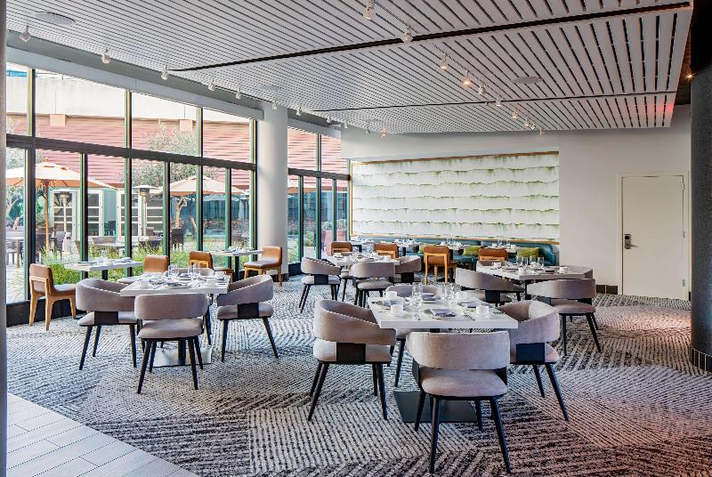 هتل Hyatt Regency Santa Clara
