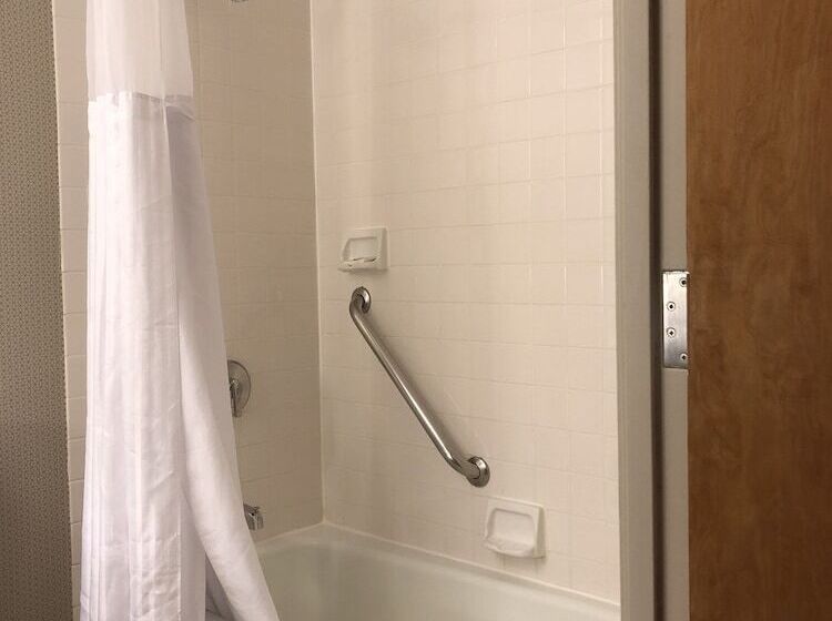 هتل Hyatt Regency Santa Clara