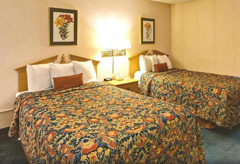 Отель Key Inn Roseville