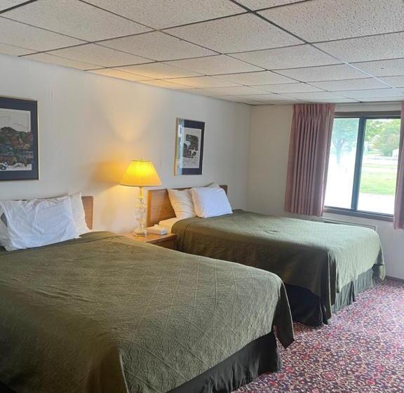 هتل Knights Inn Mackinaw City