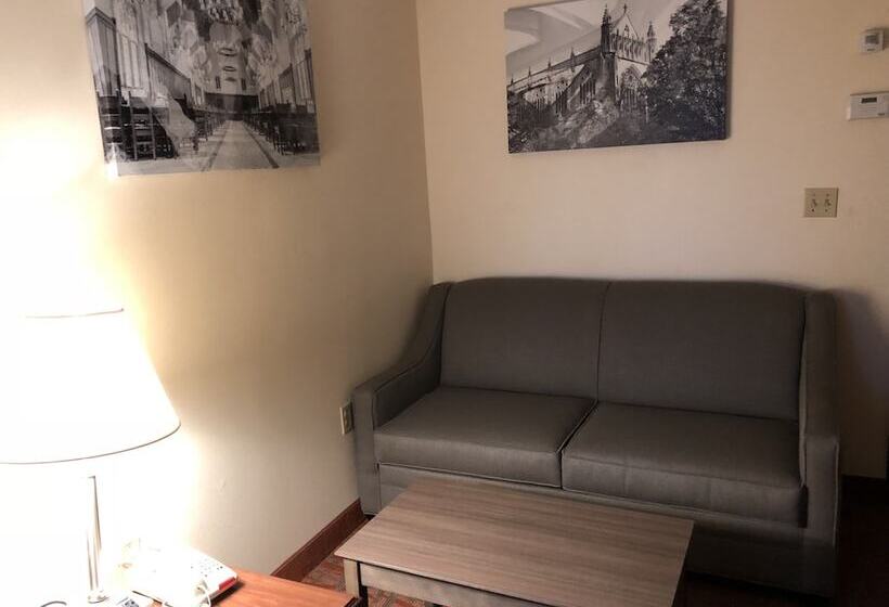 فندق Mho Inn And Suites