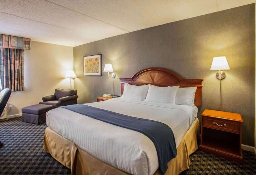 Отель Quality Inn & Suites St Charles West Chicago
