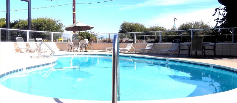 호텔 Relax Inn And Suites