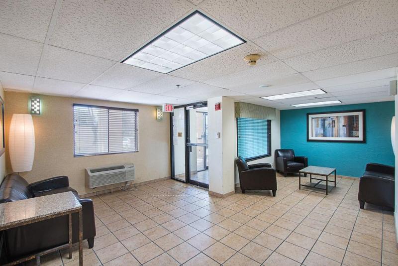 בית מלון כפרי Rodeway Inn Austin