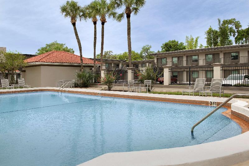בית מלון כפרי Rodeway Inn St. Augustine Historic District