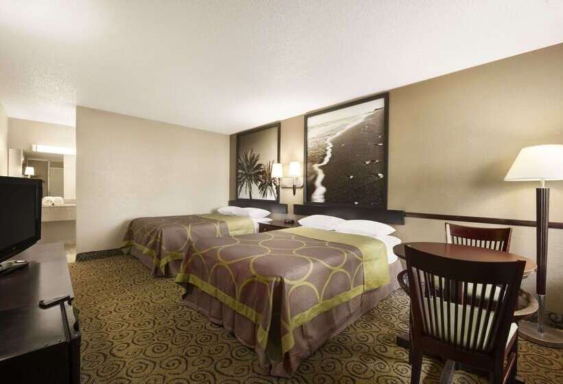 فندق Super 8 By Wyndham Ormond Beach