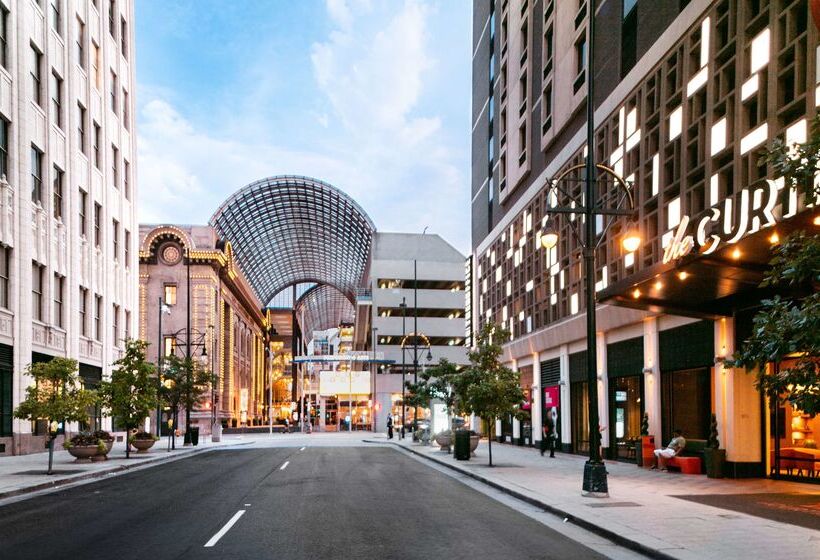 هتل The Curtis Denver  A Doubletree By Hilton