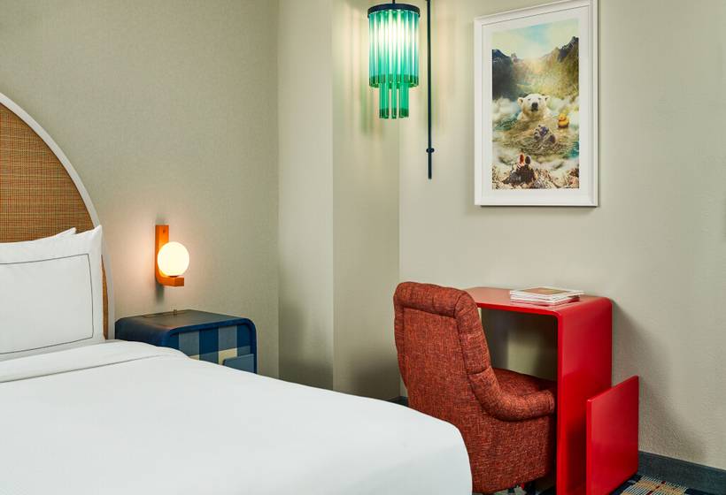 هتل The Curtis Denver  A Doubletree By Hilton