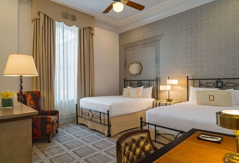 هتل The Driskill