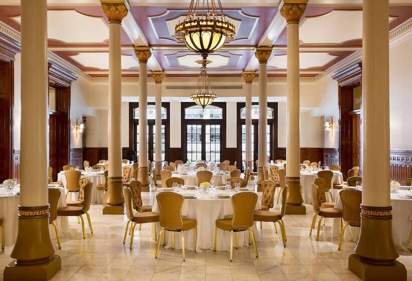 هتل The Driskill