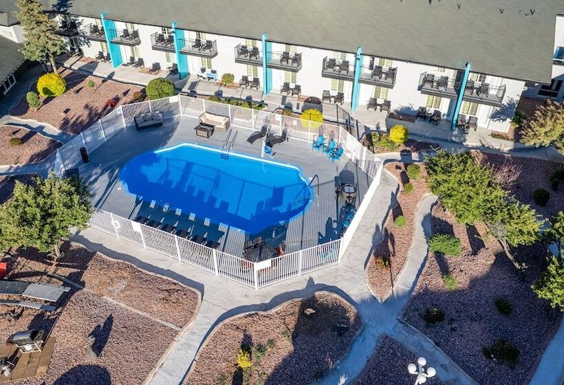 מוטל Elev8 Flagstaff I40 Exit 198 Butler Ave