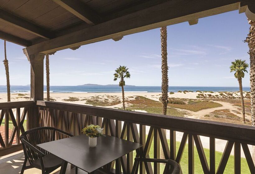 استراحتگاه Zachari Dunes On Mandalay Beach, Curio Collection By Hilton