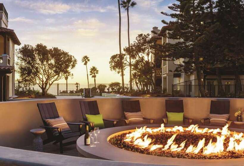 استراحتگاه Zachari Dunes On Mandalay Beach, Curio Collection By Hilton