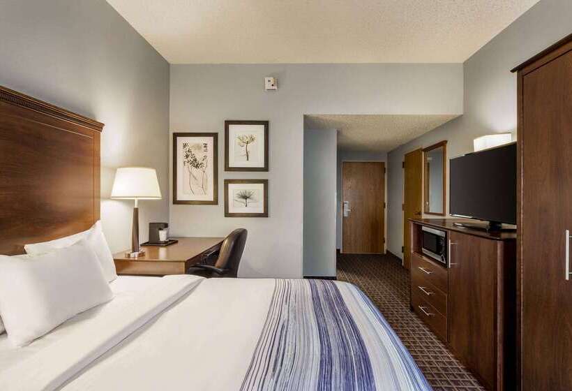 هتل Americinn By Wyndham Madison West