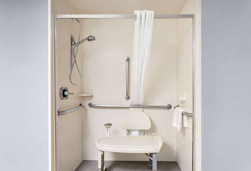 هتل Americinn By Wyndham Madison West