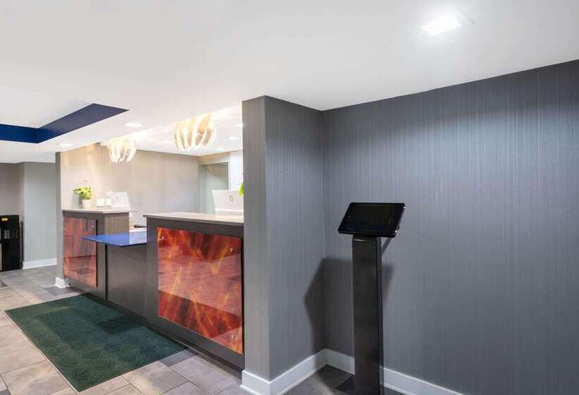 فندق Baymont By Wyndham Murfreesboro
